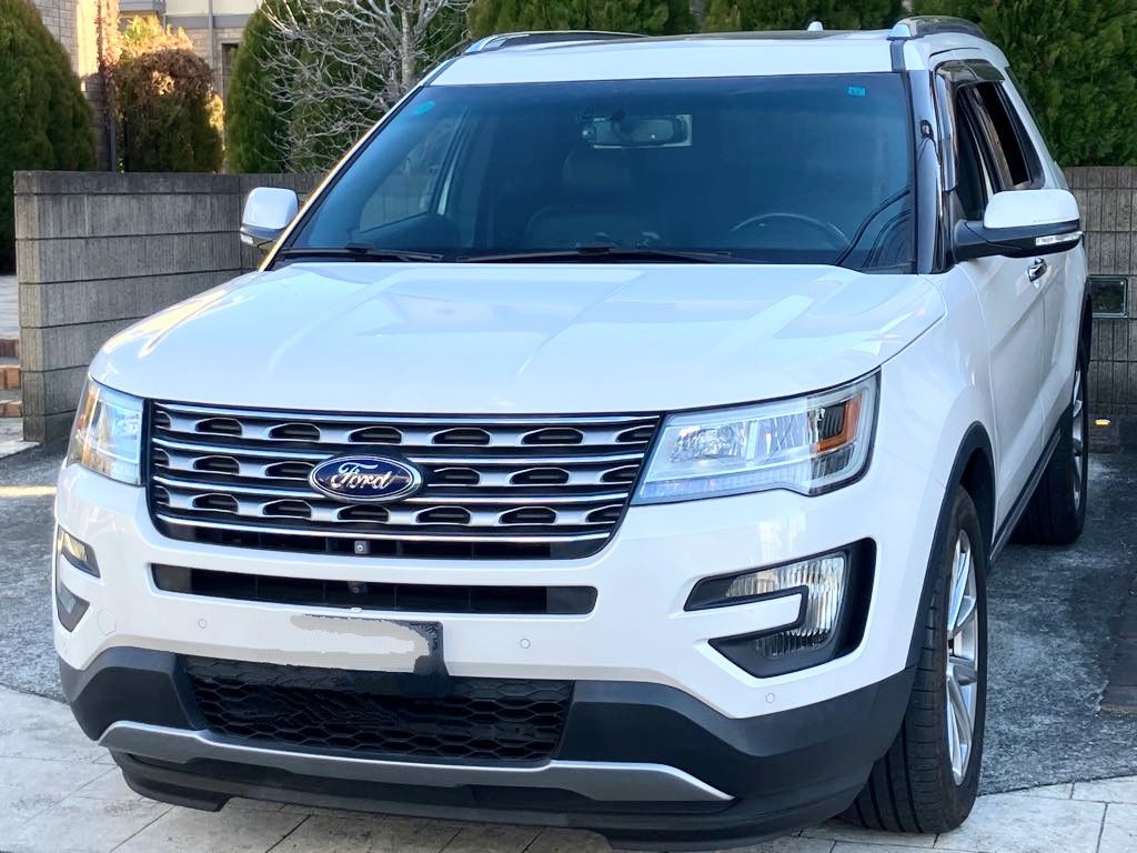 2015年式 フォード エクスプローラー　ＳＵＶ リミテッド